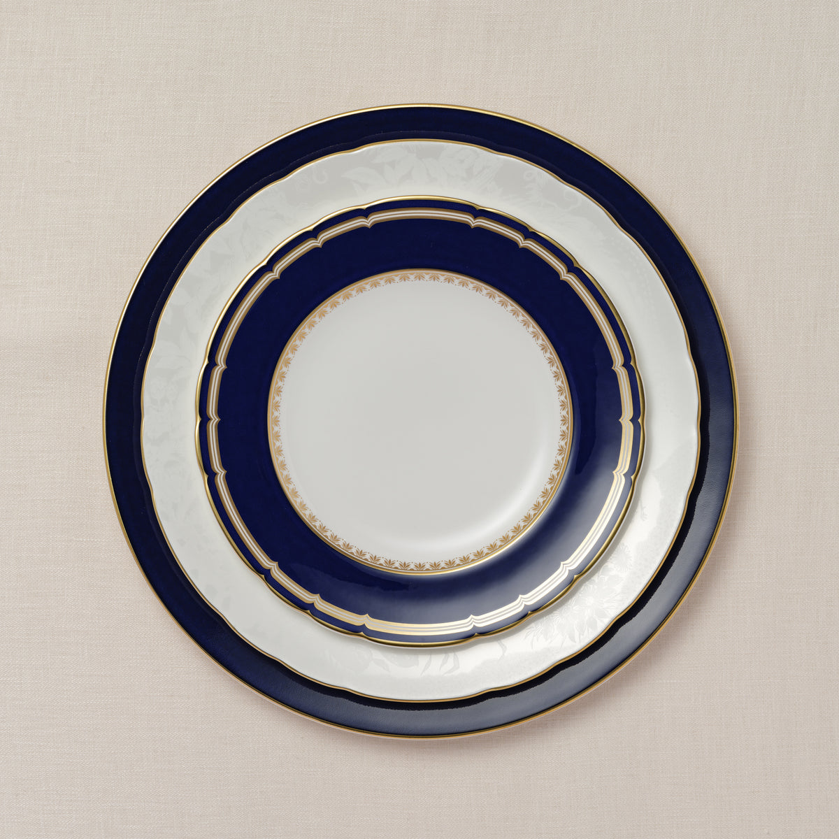 Royal Crown Derby Ashbourne Tea Saucer (14cm) – alternate official product image