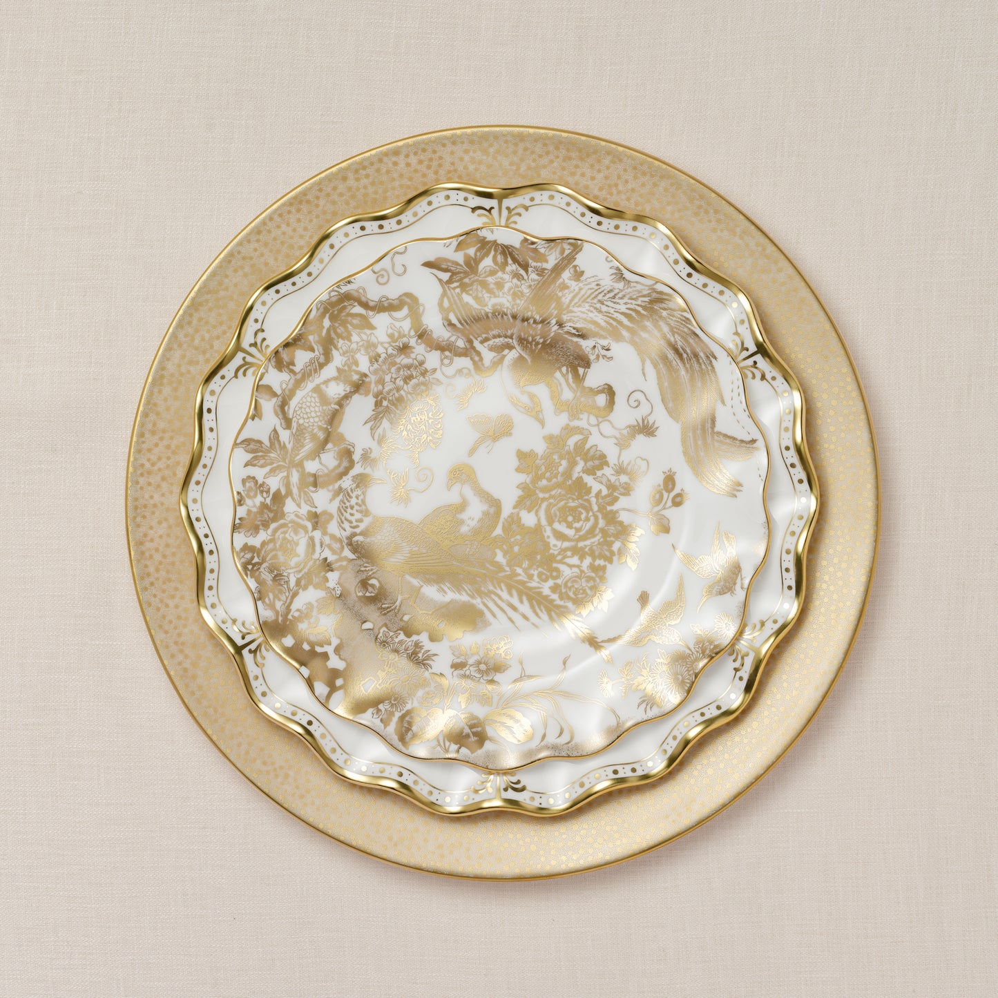 Royal Crown Derby Aves Gold Fluted Dessert Plate (22cm) – alternate official product image