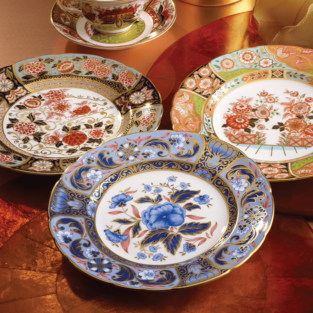 Royal Crown Derby Blue Camellias Accent Plate (21cm) – alternate official product image