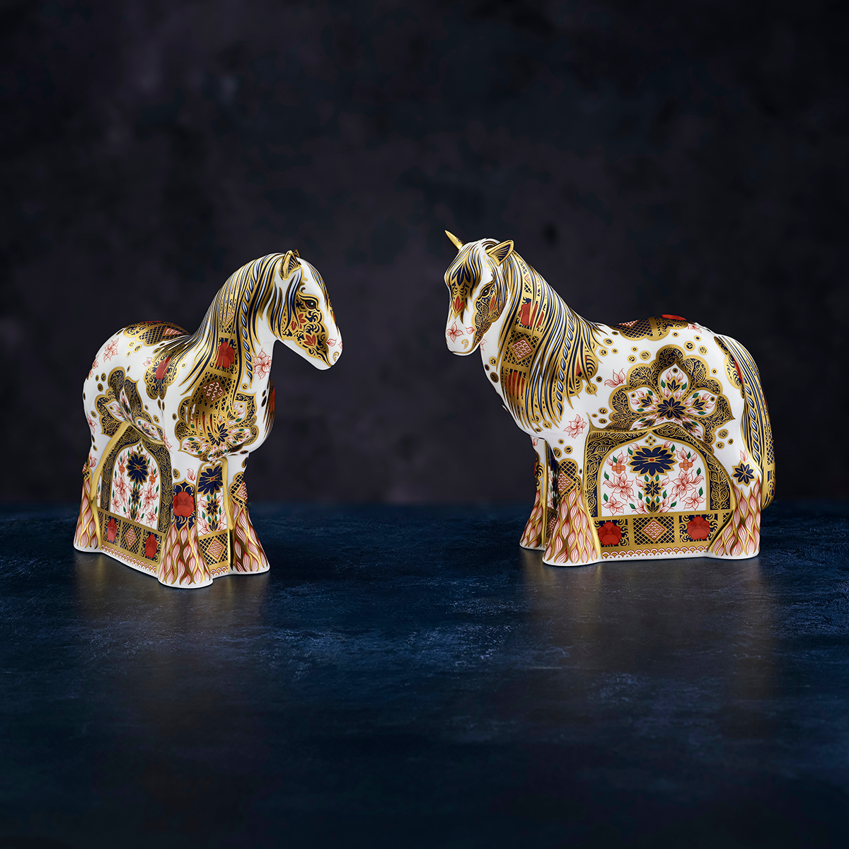 Royal Crown Derby Old Imari Solid Gold Band Gypsy Cob – alternate official product image