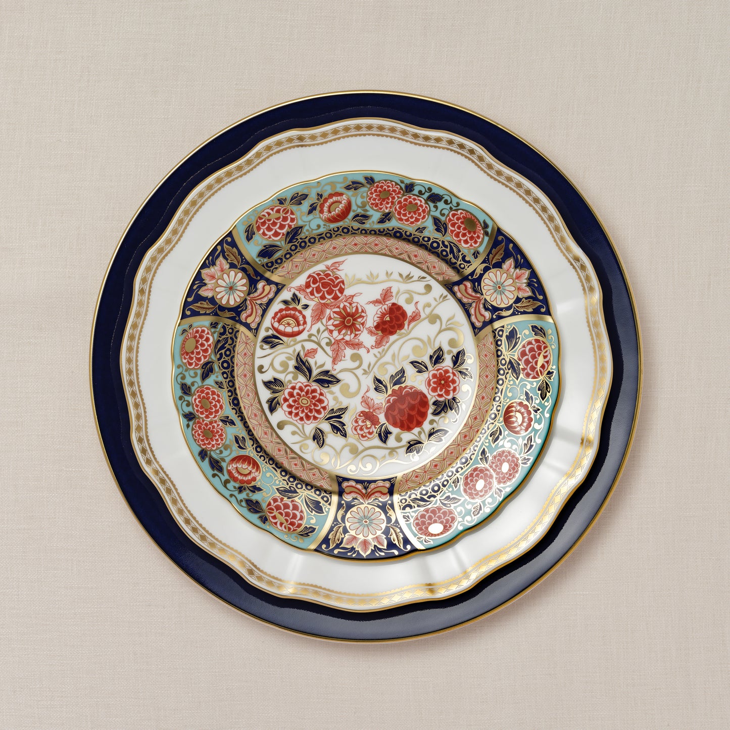 Royal Crown Derby Riverside Park Accent Plate (21cm) – alternate official product image