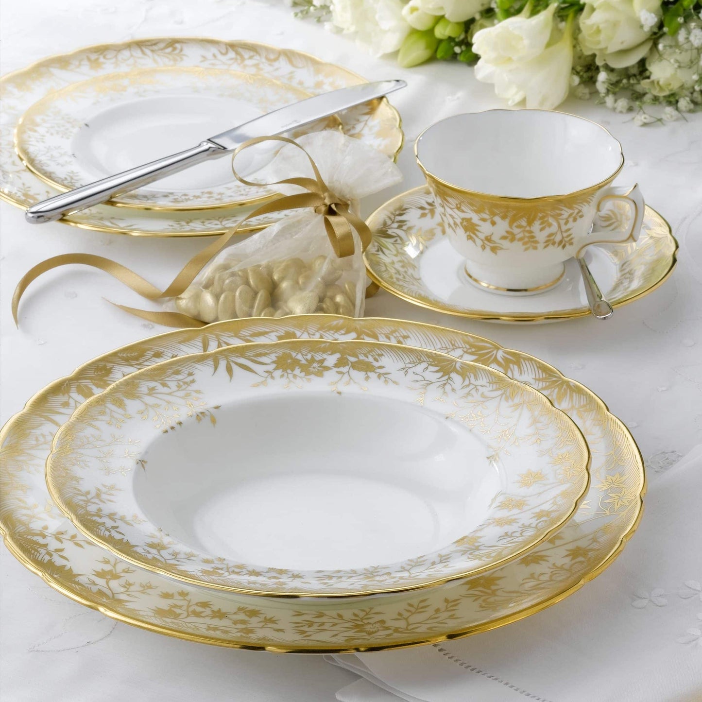 Royal Crown Derby Arboretum Side Plate (16cm) – alternate official product image