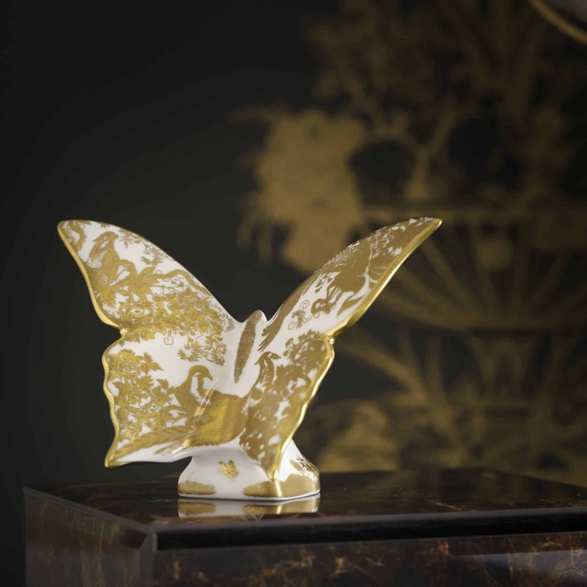 Royal Crown Derby Aves Gold Butterfly – official product image