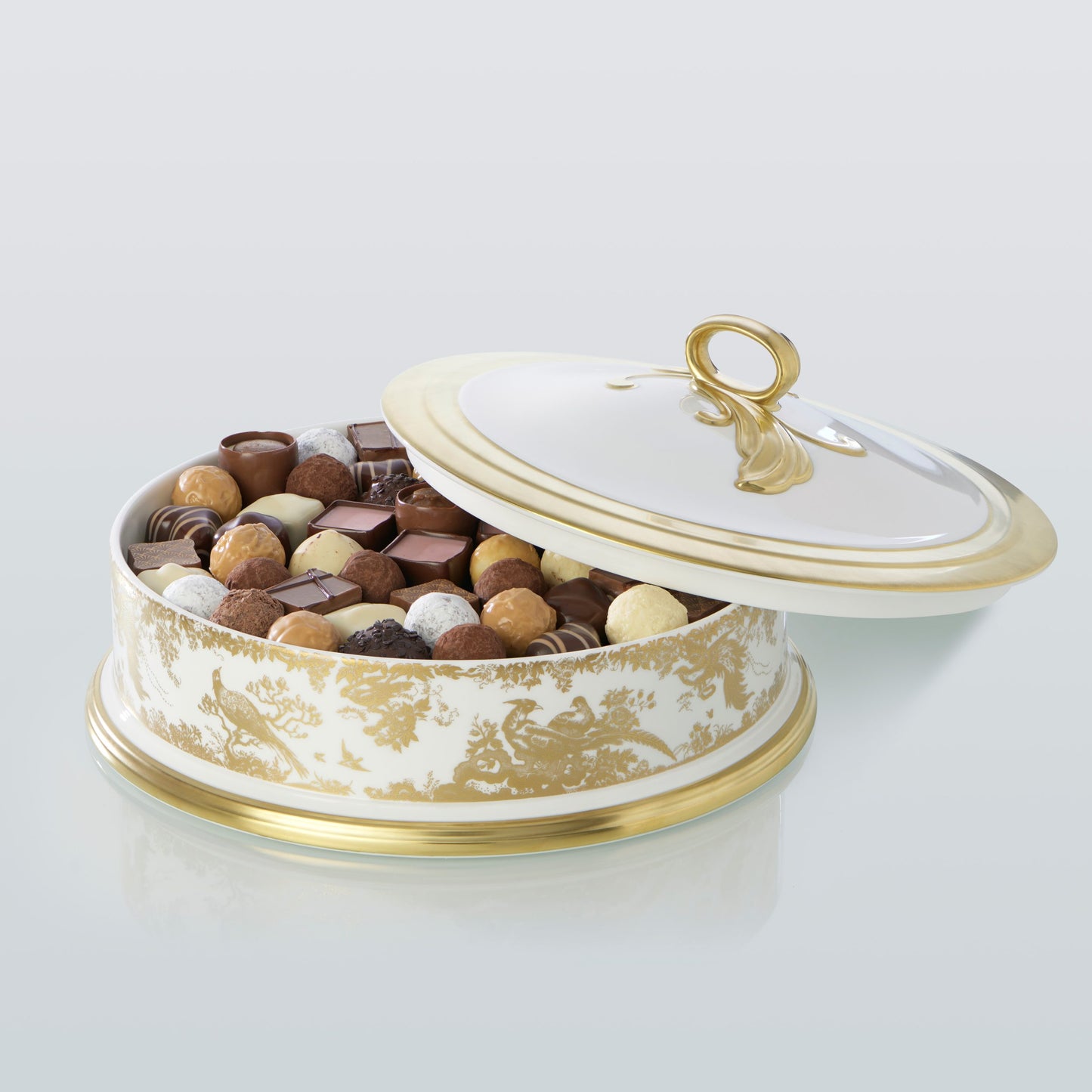 Royal Crown Derby Aves Gold Chocolate Box – alternate official product image