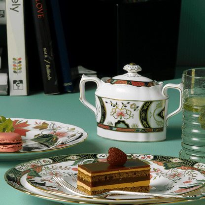 Royal Crown Derby Chelsea Garden Covered Sugar (310ml) – alternate official product image
