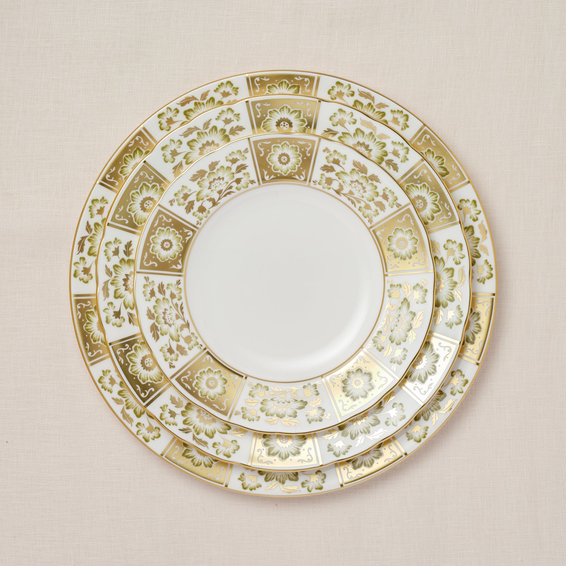 Royal Crown Derby Derby Panel Green Covered Vegetable Dish (1700ml) – alternate official product image