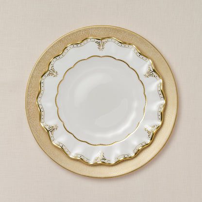 Royal Crown Derby Elizabeth Gold Oval Dish (41cm) – alternate official product image