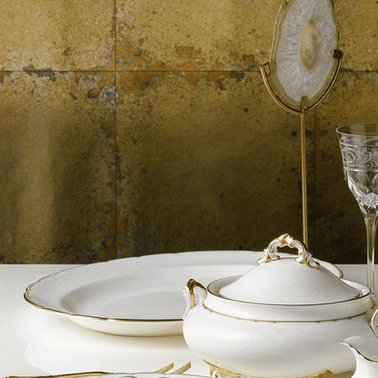 Royal Crown Derby Darley Abbey Pure Gold Oval Dish (41cm) – alternate official product image