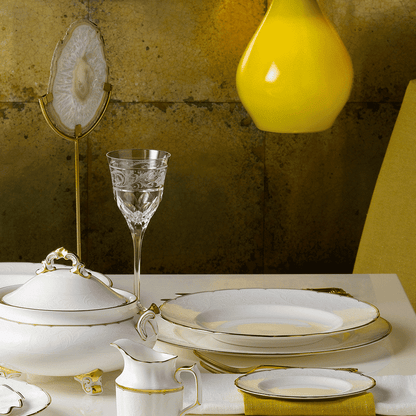 Royal Crown Derby Darley Abbey Pure Gold Rim Soup Bowl (21cm) – alternate official product image
