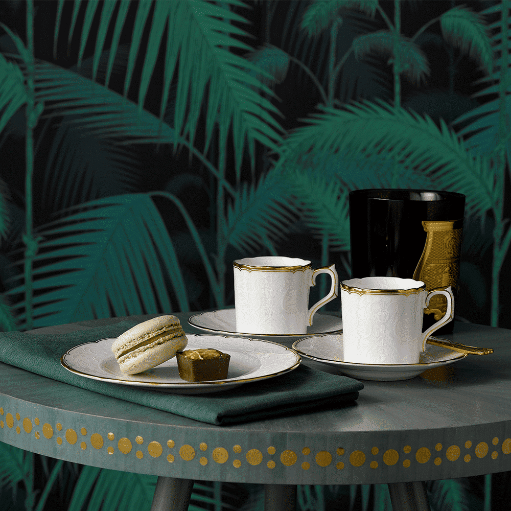 Royal Crown Derby Darley Abbey Pure Gold Coffee Saucer (12cm) – alternate official product image