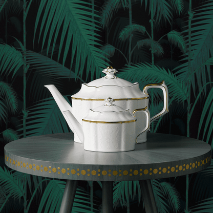 Royal Crown Derby Darley Abbey Pure Gold Teapot (1650ml) – alternate official product image