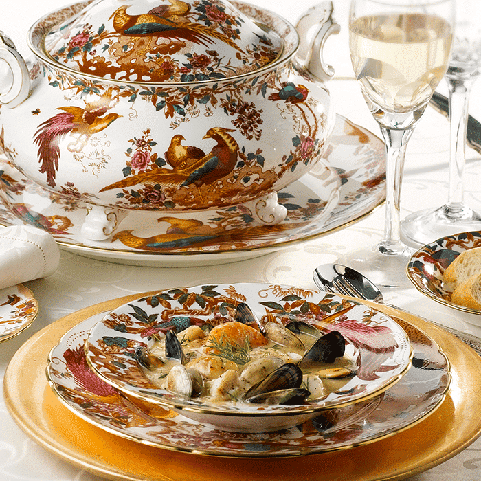 Royal Crown Derby Olde Aves Soup Tureen Stand (35cm) – alternate official product image