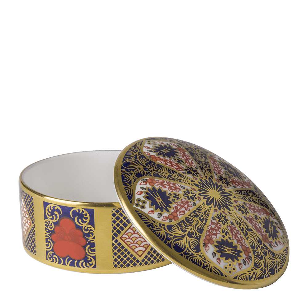 Royal Crown Derby Round Box – official product image