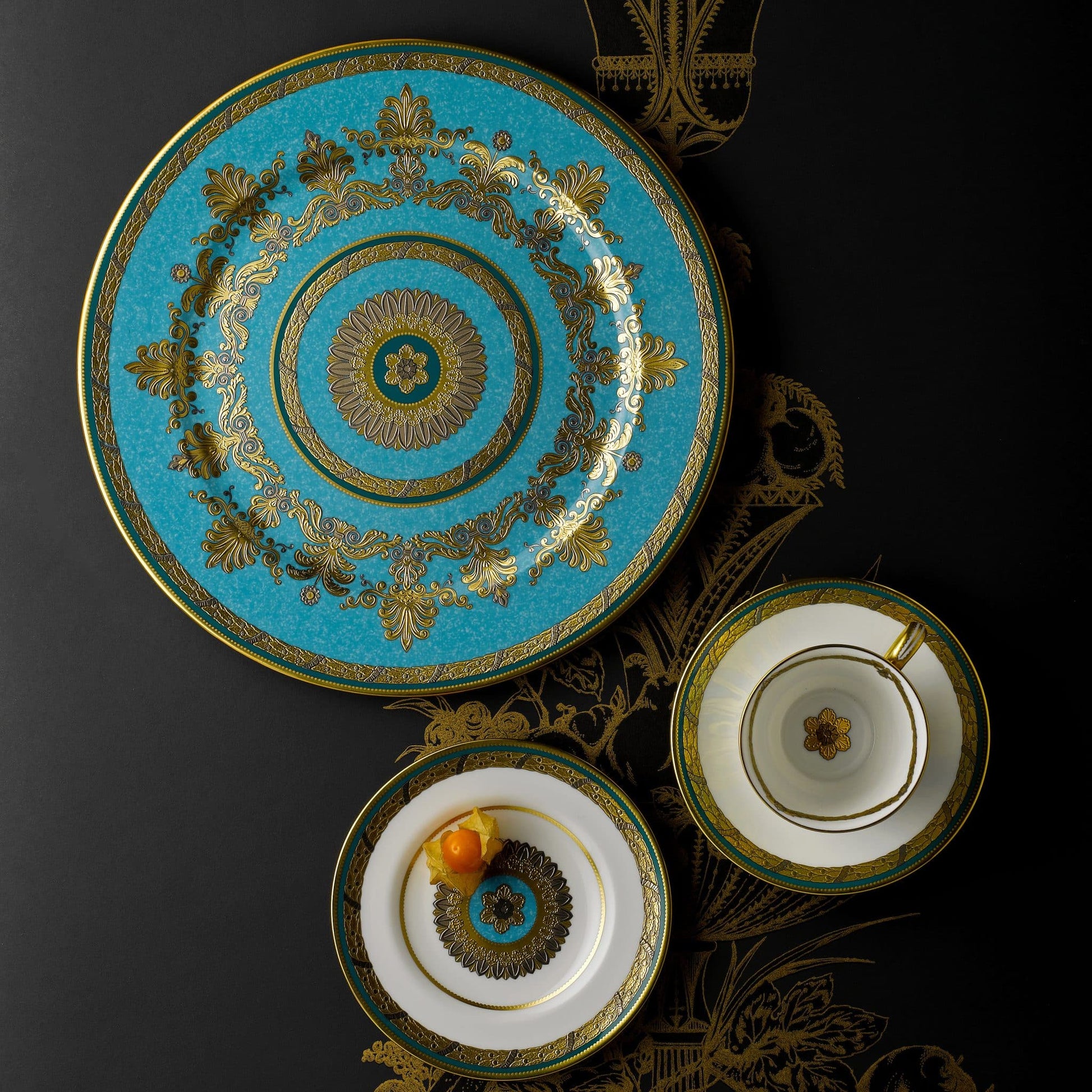 Royal Crown Derby Turquoise Palace Soup Tureen (3700ml) – alternate official product image