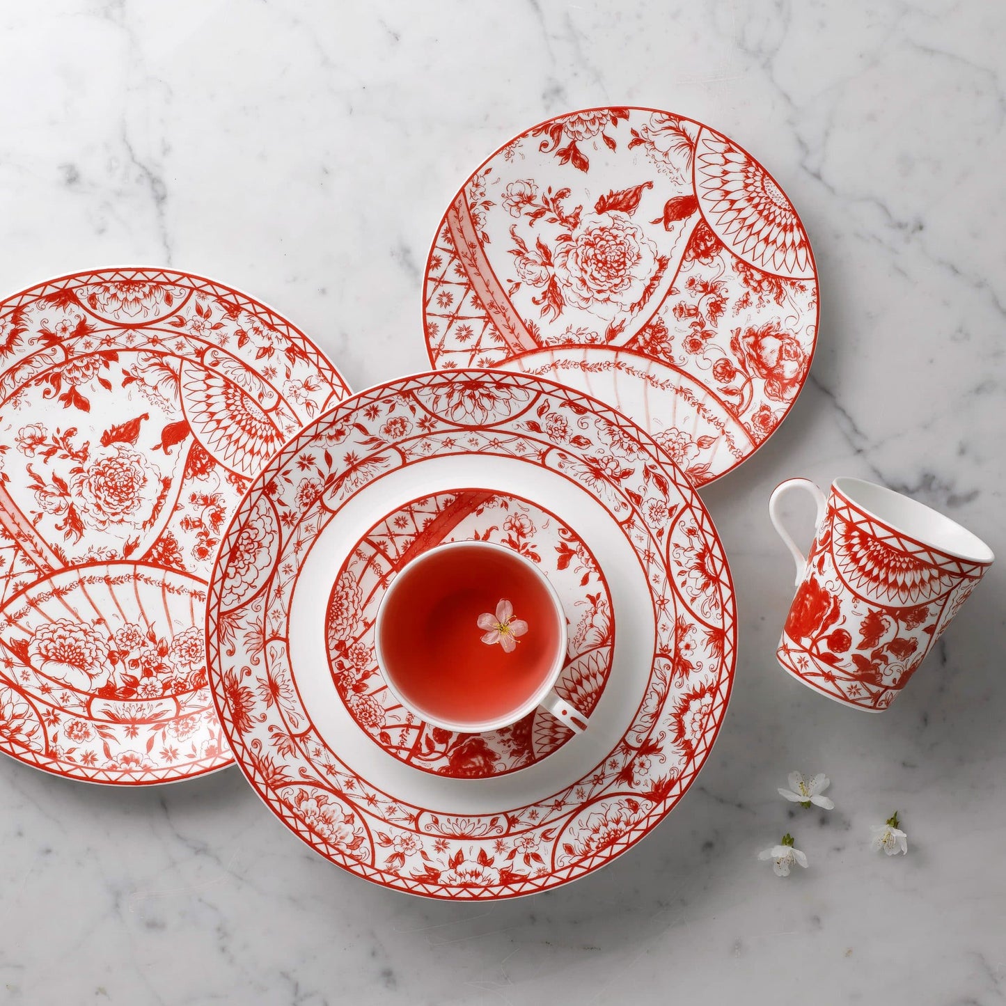 Royal Crown Derby Victorias Garden Red Teapot (1000ml) – alternate official product image