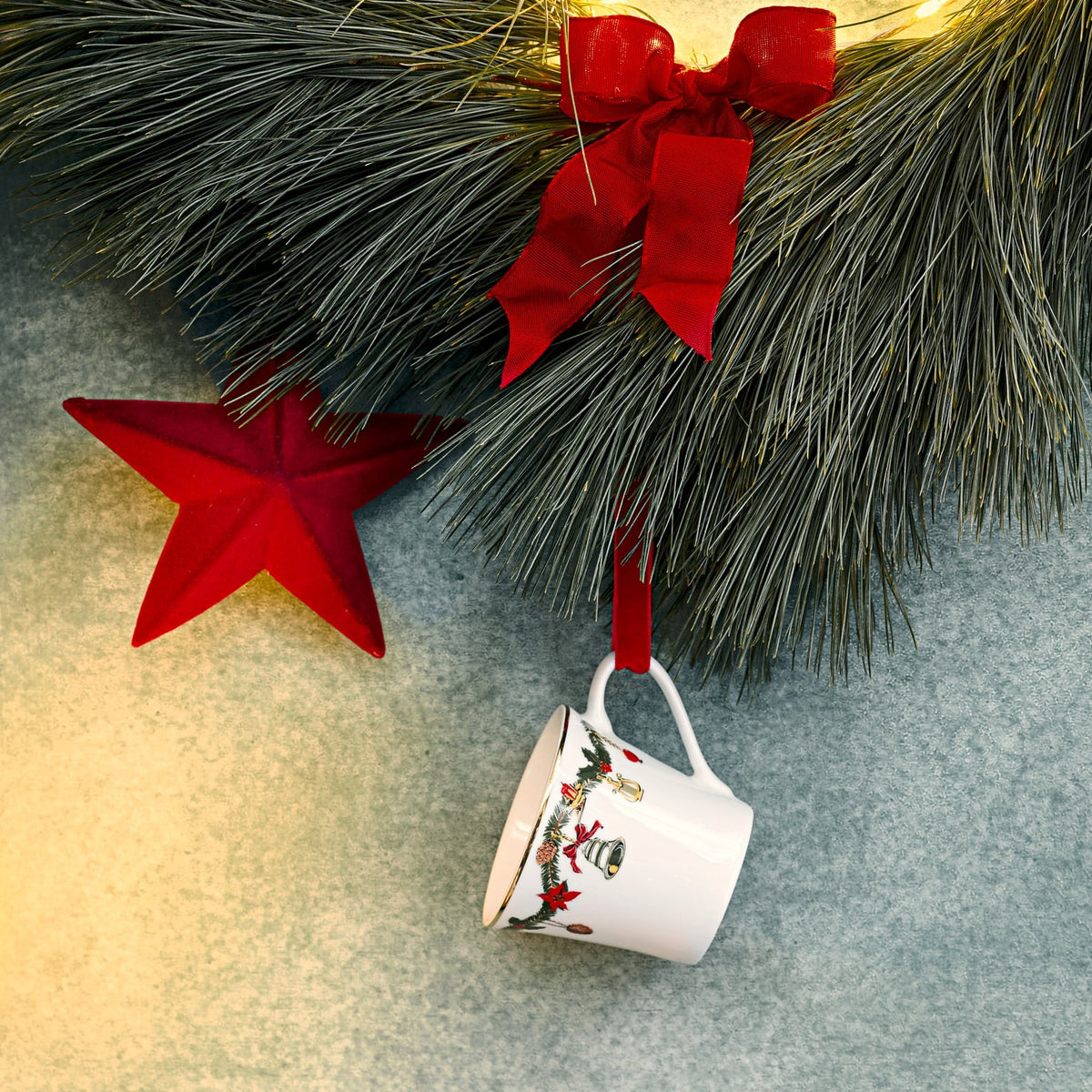 Hutschenreuther Nora Christmas Espresso Cup – alternate official product image
