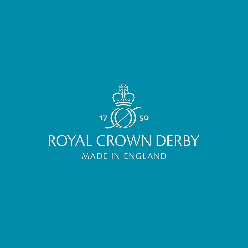 Royal Crown Derby Pearl Palace Covered Vegetable Dish (1820ml) – front view